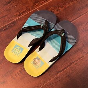 Reef boy’s flip flops